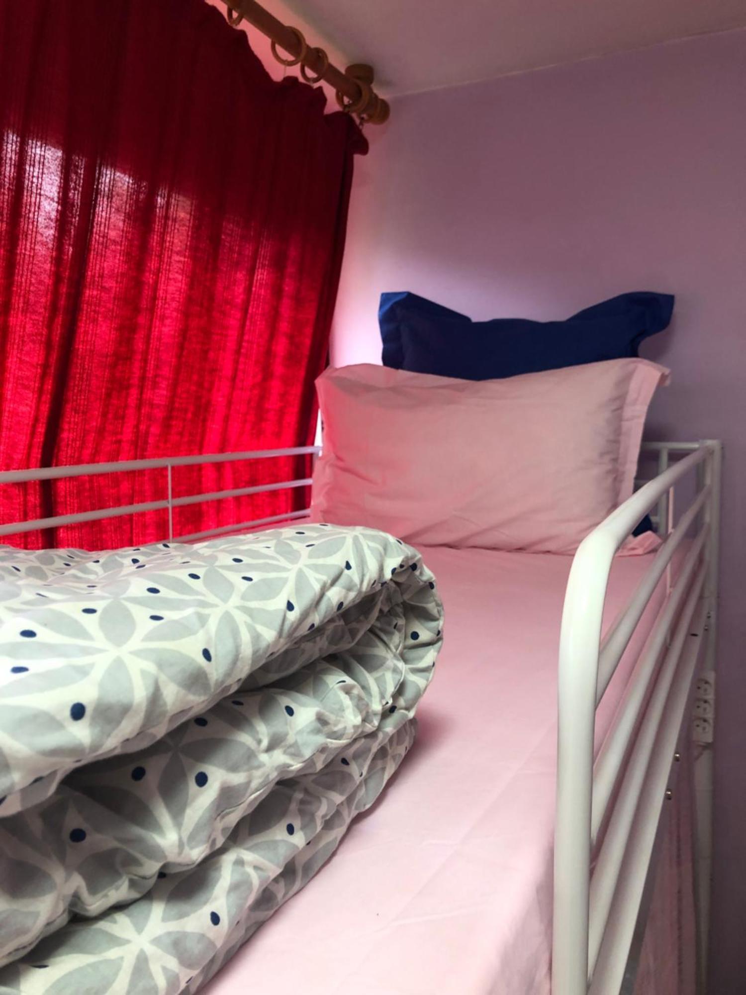 Female-Dortoir Femme -Dorm Shared Room Paris Бобиньи Экстерьер фото
